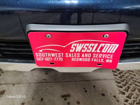 Used 2018 Jeep Grand Cherokee Overland AWD/4WD image 2