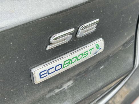 Used 2020 Ford Fusion SE FWD image 8