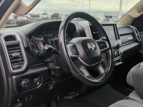 Used 2020 RAM 1500 Big Horn AWD/4WD image 19