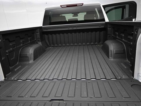 New 2026 GMC Sierra 1500 SLT w/ SLT Premium Plus Package AWD/4WD image 14