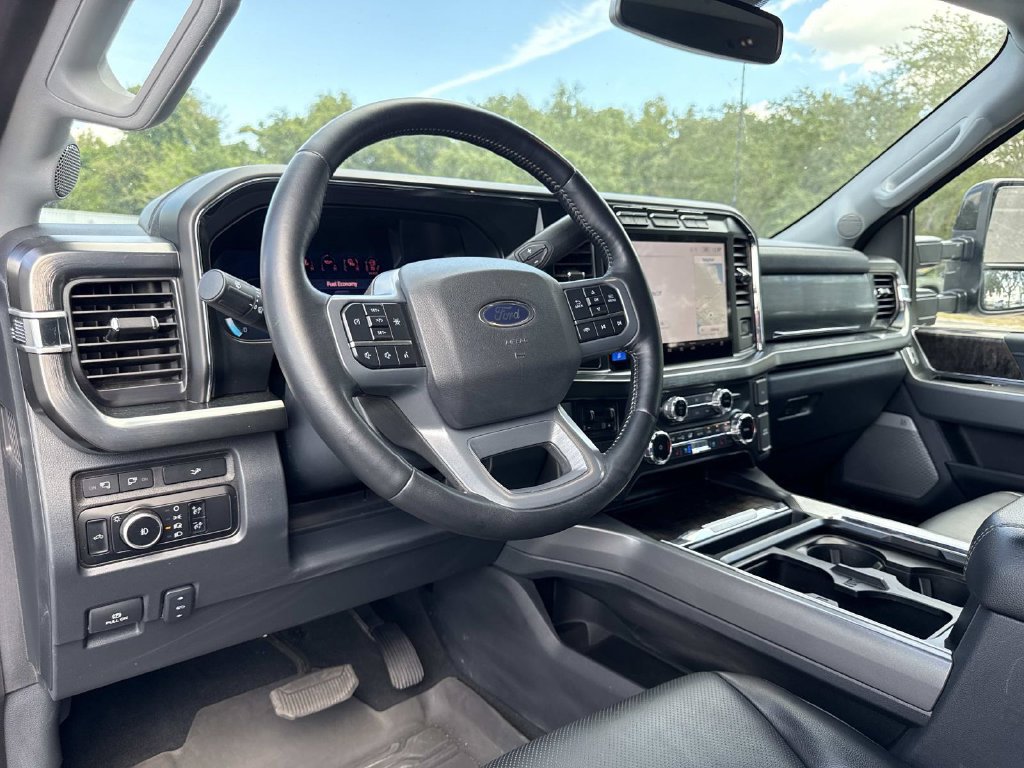 Used 2024 Ford F350 Lariat w/ Tremor Off-Road Package AWD/4WD image 33