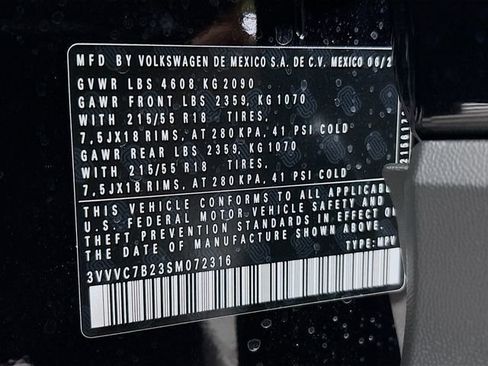 New 2025 Volkswagen Taos SE image 32