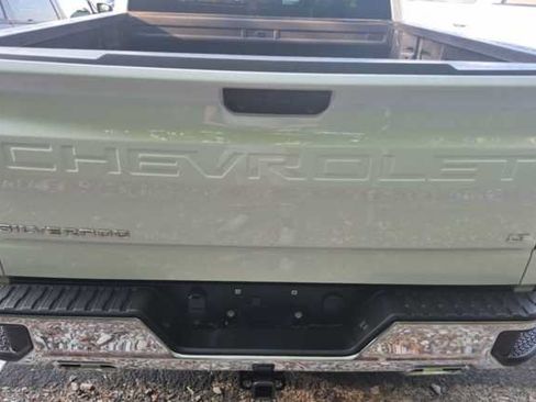 Used 2024 Chevrolet Silverado 1500 LT AWD/4WD image 2