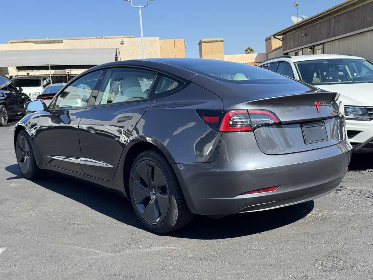 Used 2023 Tesla Model 3 Standard Range RWD image 13