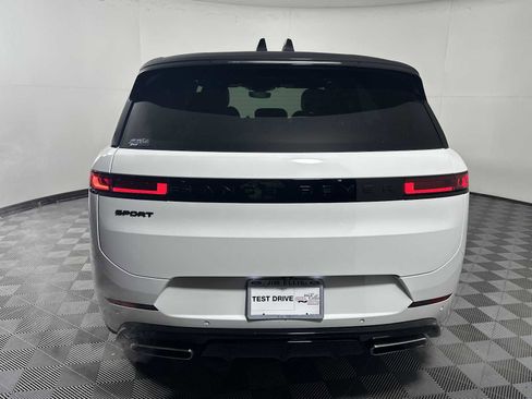 Used 2024 Land Rover Range Rover Sport Dynamic SE image 6