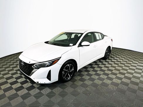 Certified 2024 Nissan Sentra SV FWD image 5