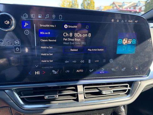 New 2026 Chevrolet Equinox EV LT image 12