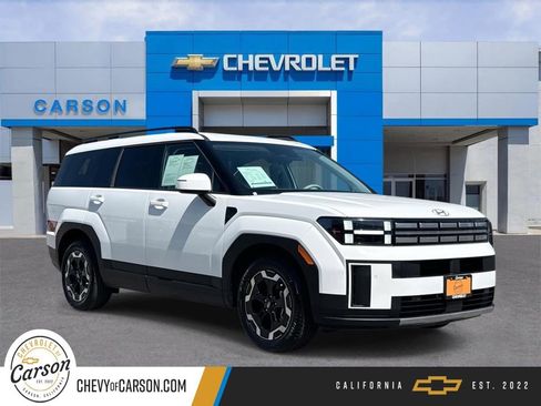 Used 2025 Hyundai Santa Fe SEL image 1