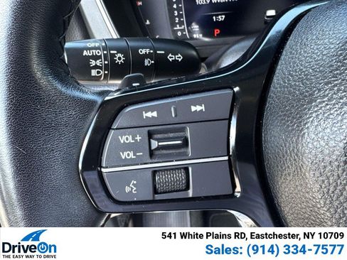 Used 2023 Honda Pilot Elite image 21