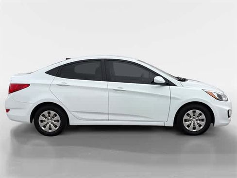 Used 2016 Hyundai Accent SE image 8
