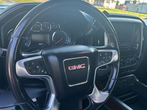 Used 2018 GMC Sierra 1500 SLT w/ Max Trailering Package AWD/4WD image 9