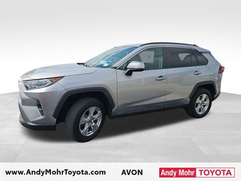 Used 2021 Toyota RAV4 XLE w/ Convenience Package AWD/4WD image 4