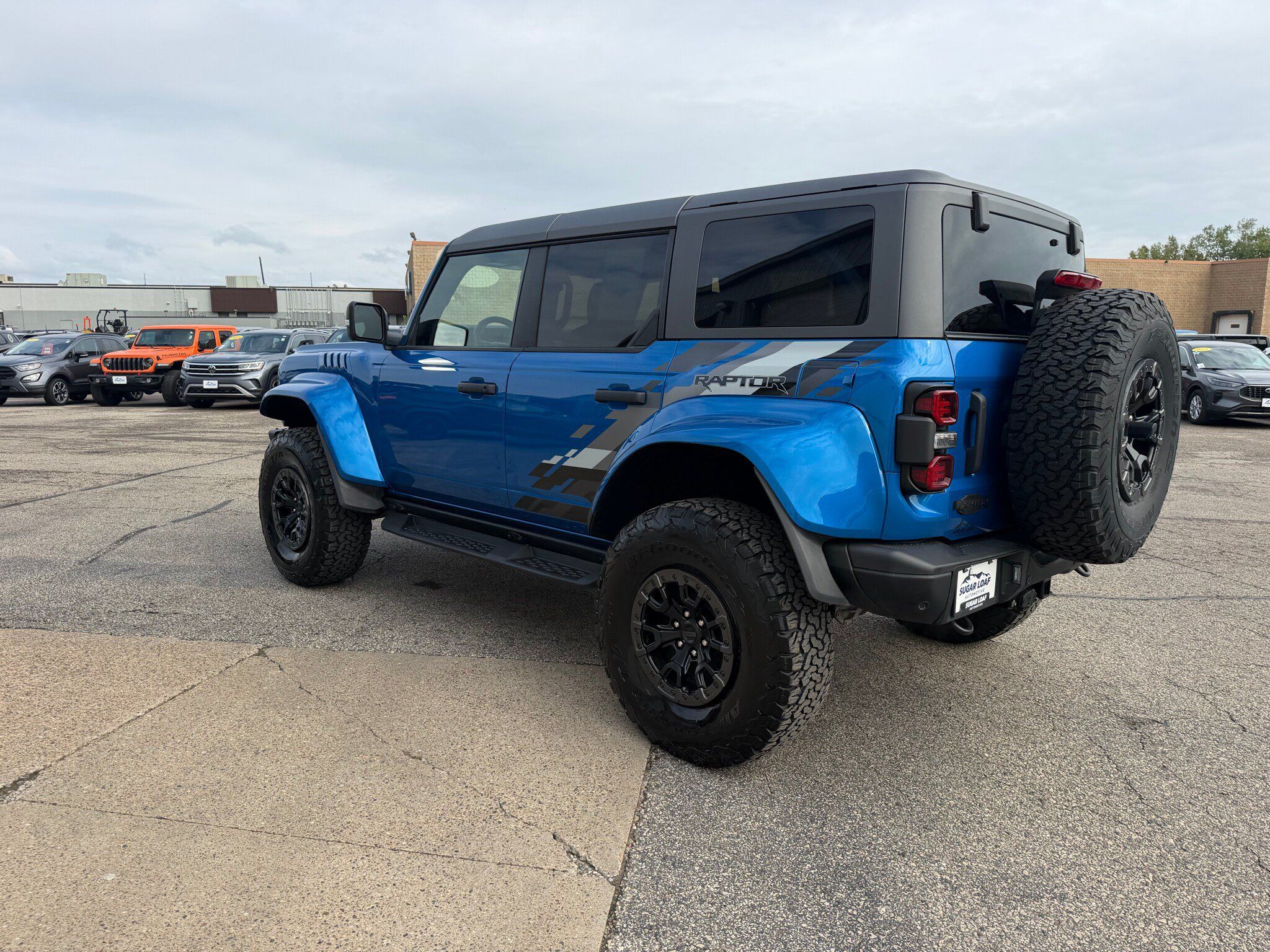 Used 2024 Ford Bronco Raptor w/ Interior Carbon Fiber Pack 6 AWD/4WD image 6