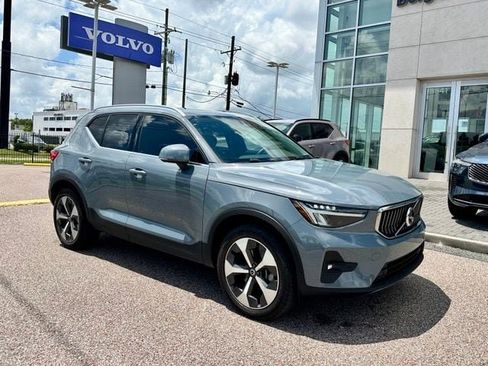 Certified 2023 Volvo XC40 B5 Plus w/ Protection Package Premier AWD/4WD image 1