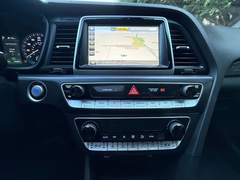 Used 2018 Hyundai Sonata Limited w/ Limited Ultimate Package 03 image 16