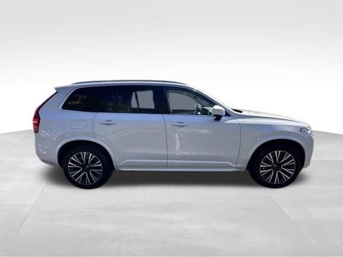 Used 2021 Volvo XC90 T5 Momentum w/ Protection Package AWD/4WD image 10