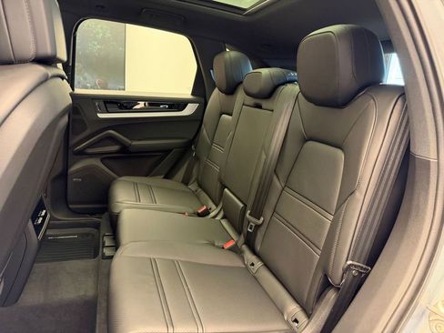 New 2026 Porsche Cayenne AWD/4WD image 18