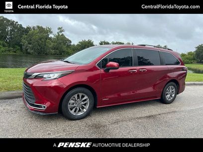 Used 2021 Toyota Sienna XLE