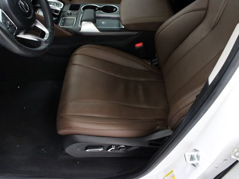 Used 2024 Acura MDX SH-AWD w/ Technology Package image 15