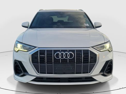 Used 2024 Audi Q3 2.0T Premium AWD/4WD image 2