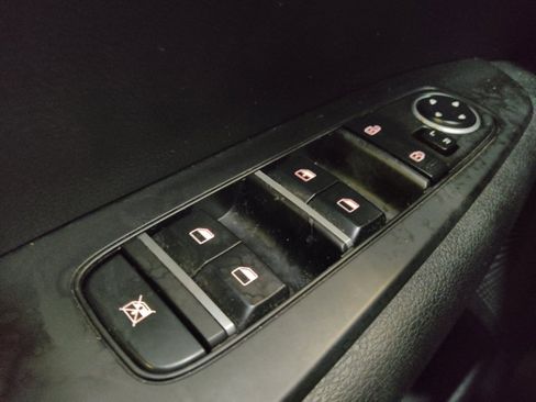 Used 2023 Kia Forte LXS w/ LXS Technology Package FWD image 27