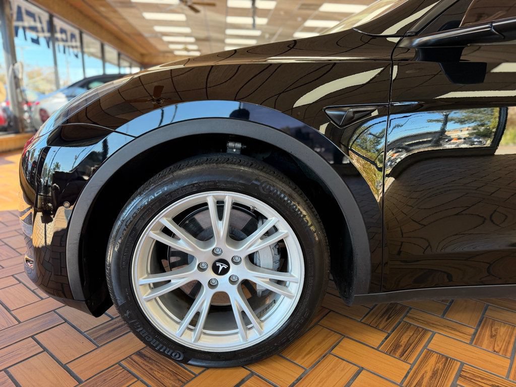 Used 2022 Tesla Model Y Long Range AWD/4WD image 14