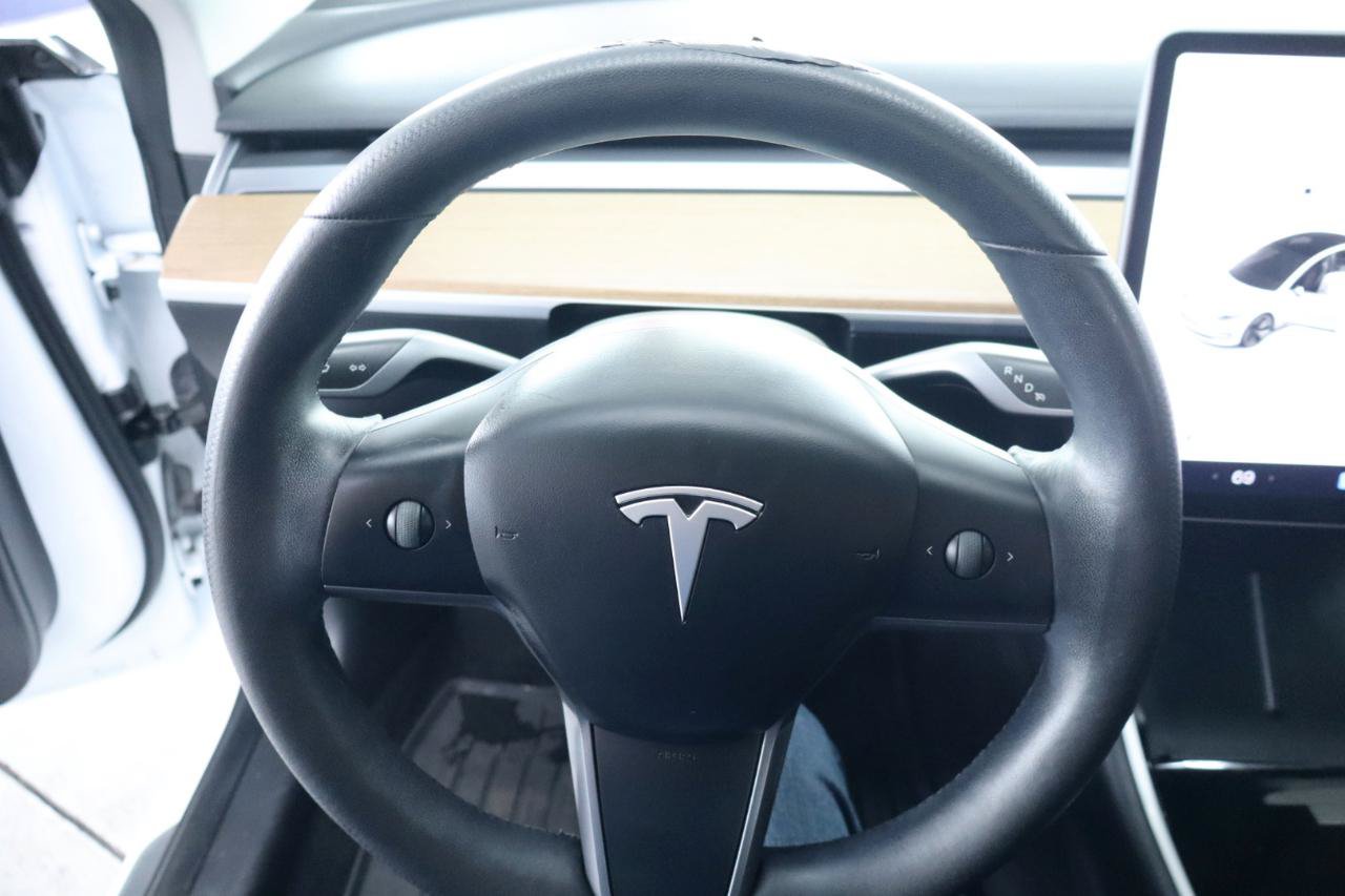 Used 2020 Tesla Model 3 Standard Range RWD image 20