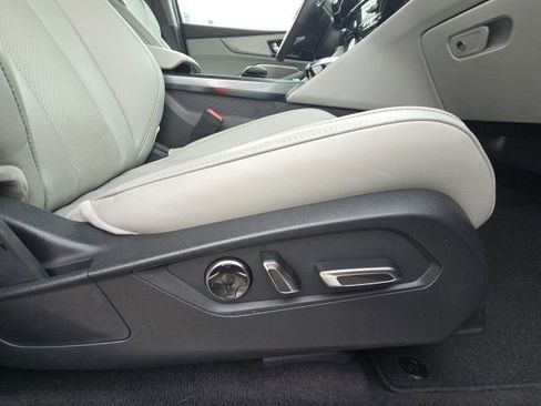 Used 2024 Acura MDX SH-AWD w/ Technology Package image 21
