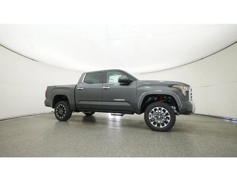 New 2026 Toyota Tundra Limited AWD/4WD image 28