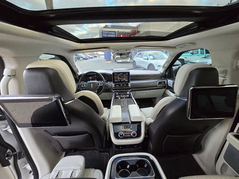 Used 2019 Lincoln Navigator Black Label w/ Cargo Package image 20