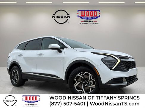 Used 2025 Kia Sportage LX AWD/4WD image 1