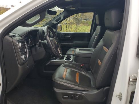 Used 2020 GMC Sierra 1500 AT4 w/ Technology Package image 11