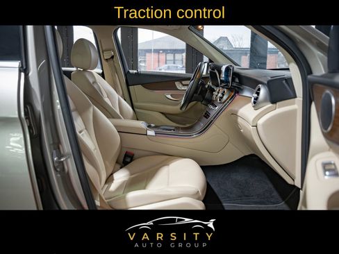 Used 2021 Mercedes-Benz GLC 300 4MATIC image 23