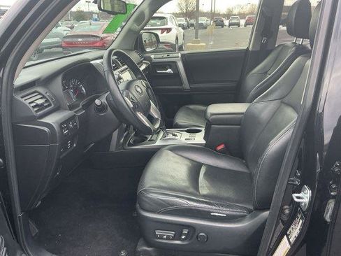 Used 2016 Toyota 4Runner Limited image 13