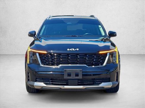 Used 2024 Kia Sorento S FWD image 3