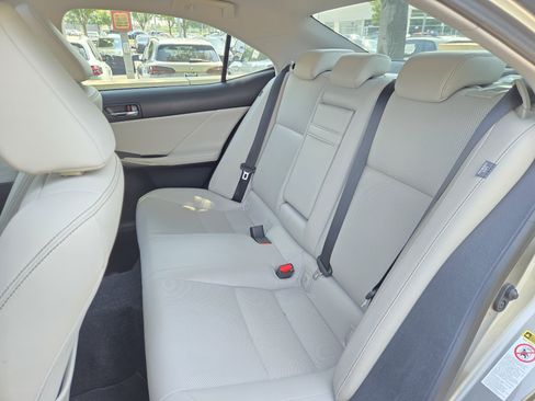Used 2014 Lexus IS 250 RWD image 31