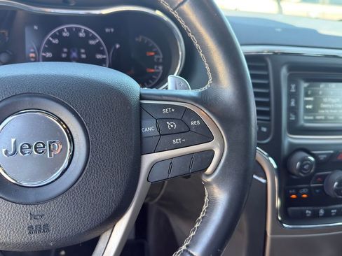 Used 2016 Jeep Grand Cherokee Limited image 21