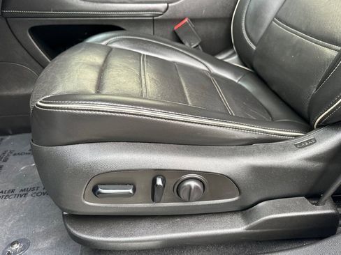 Certified 2023 GMC Acadia Denali image 13