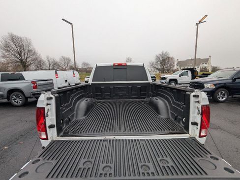 Used 2018 RAM 2500 SLT image 29