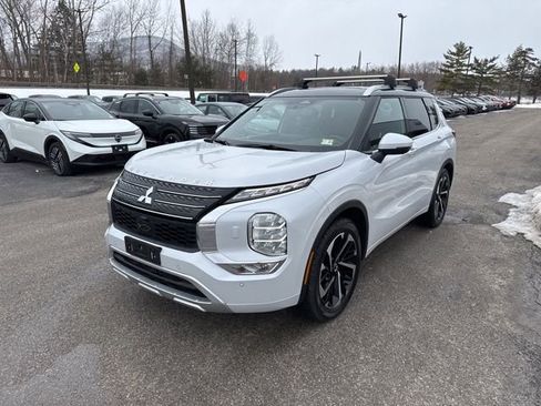 Used 2024 Mitsubishi Outlander SEL image 33