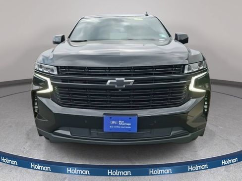 Used 2023 Chevrolet Suburban RST w/ Sport Performance Package AWD/4WD image 2