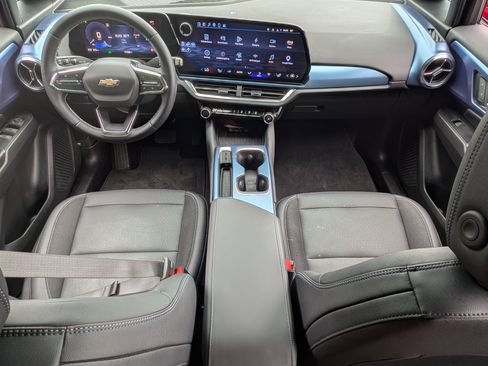 Used 2024 Chevrolet Equinox EV LT FWD image 22