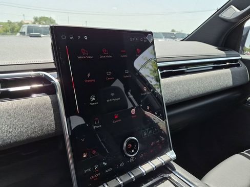 New 2026 GMC Sierra EV Elevation w/ LPO, Elevation Dark Package AWD/4WD image 24