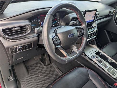 Used 2023 Ford Explorer ST-Line w/ Class IV Trailer Tow Package image 9