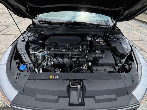 Used 2025 Kia K4 FWD image 32