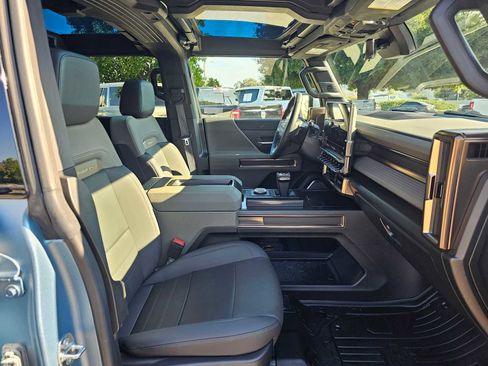Used 2024 GMC Hummer EV 3X w/ Omega Edition image 10