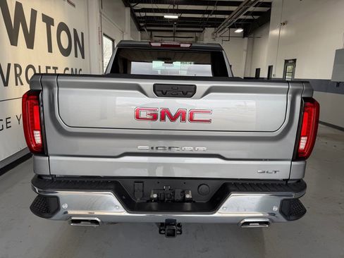 Used 2026 GMC Sierra 1500 SLT image 20