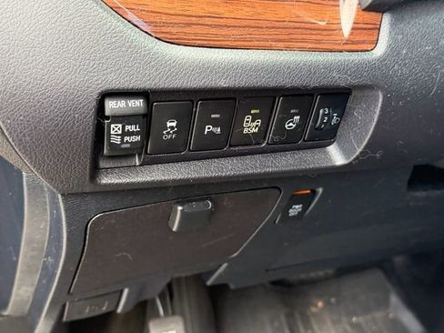 Used 2017 Toyota Sienna Limited Premium AWD/4WD image 15