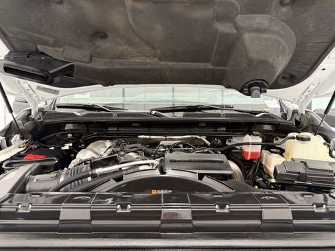 Used 2024 GMC Sierra 3500 AT4 w/ Technology Package image 9