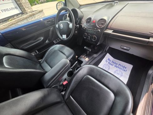 Used 2006 Volkswagen Beetle Convertible w/ Package 1 image 10